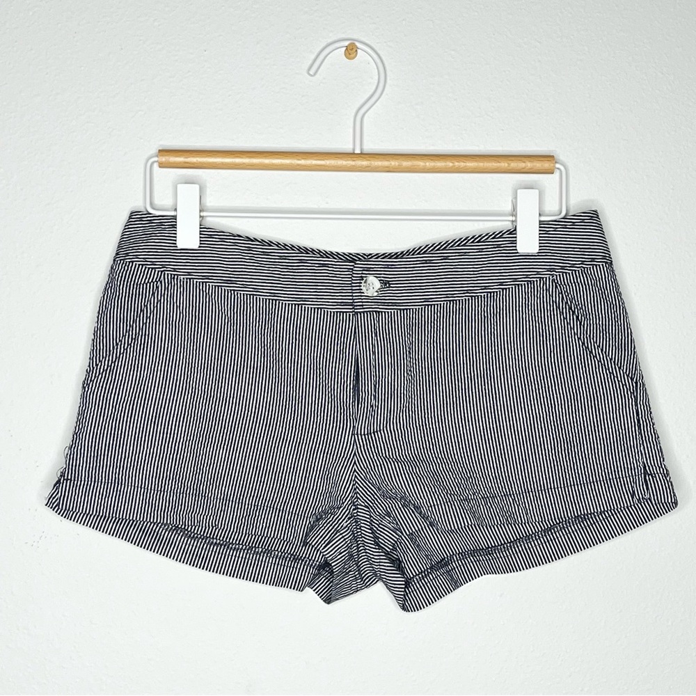 Stripe cotton short shorts